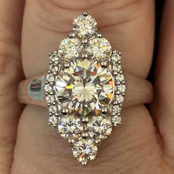 Strontium Titanate Ring - Picture 1 of 9